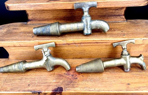 Lot anciens robinets en - lot, 3