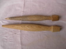 WW2 US 2 PIQUETS TENTE MILITAIRE RÈGLEMENTAIRE EN BOIS AMÉRICAIN 22 CM DE TENTE