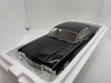BOS 1/18 Lincoln Continental