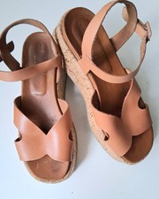 VENDS CHAUSSURES COMPENSEES