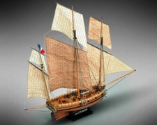 Mamoli MV38 Le Coureur 1:54 Modélisme