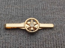 PINCE  A  CRAVATE  -