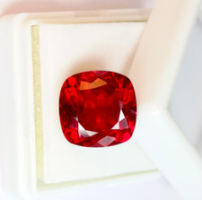 Naturel Rubis Rouge 7.60 CT