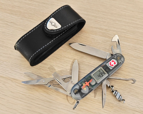 Victorinox swiss army knife - army,