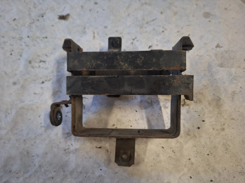Support batterie suzuki - 650, dr