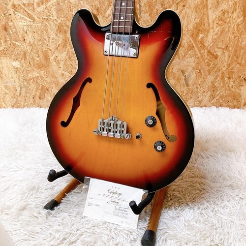 Rare guitare semi-creuse