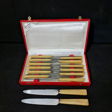 Coffret de 12 couteaux anciens