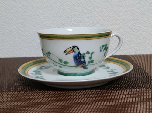 Soucoupe thé hermes toucan - à,