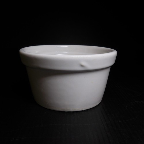 White ceramic porcelain table - white,
