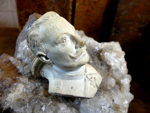 Pipe terre cuite sculptee - pipe,