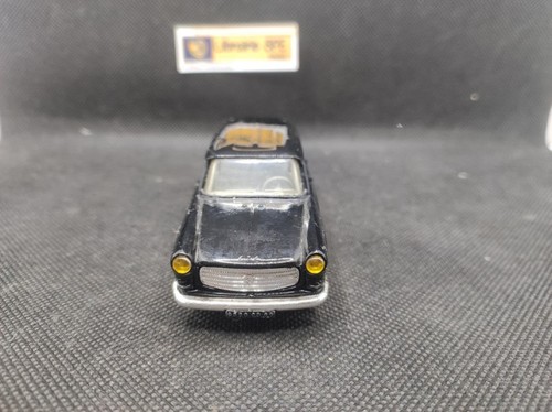 Peugeot 404 break - ▄▀▄,