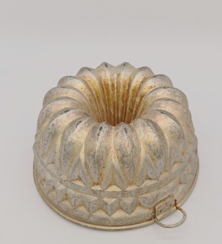 Ancien moule gâteau - à,