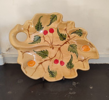 PLAT EN FAIENCE POET-LAVAL