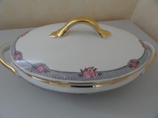 Légumier ovale  porcelaine de Limoges décor floral et dorure