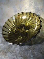 ancien plat rond en verre