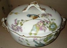 soupière en porcelaine de limoges W.GUERIN  décor d oiseaux