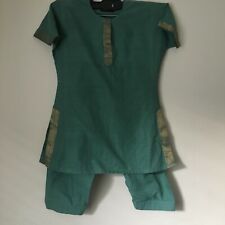 FABINDIA Girls cotton green salwar Kurta set , zari border'. Size: XS  2-3 years