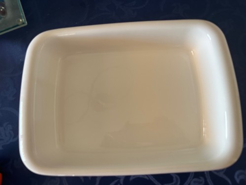 Très beau plat four - très, blanc