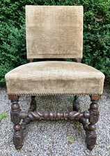 *** CHAISE DE STYLE LOUIS