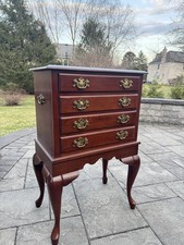 Vintage Queen Anne Style Solid