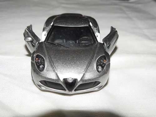 Voiture miniature alfa romeo - voiture,