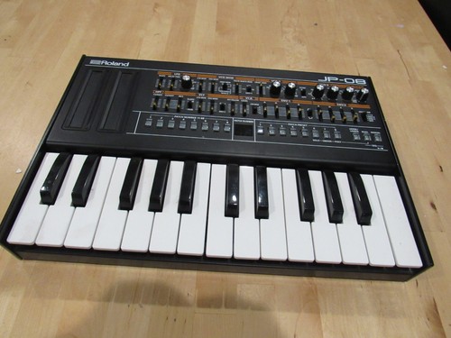 Roland desktop - jp-08,