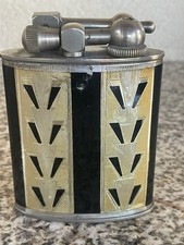Rare Briquet De Table En Laque