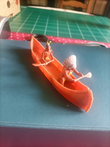 Figurines indien avec canoë - figurines,