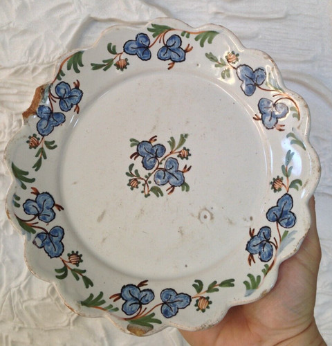 Belle assiette faïence