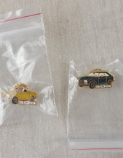 Lot de 2 anciens pins pin's