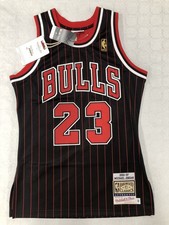 Maillot NBA Michael Jordan #23 Bulls 1996-97 – Mitchell & Ness – Small