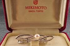 Épingles à cravate en perles