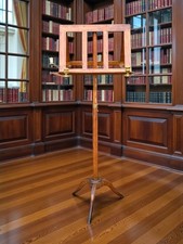 PUPITRE A MUSIQUE / LUTRIN DE