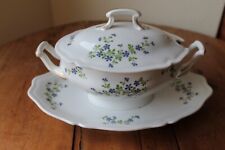 Ancienne saucière couverte-