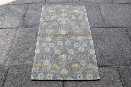Tapis oriental contemporain - contemporain, en