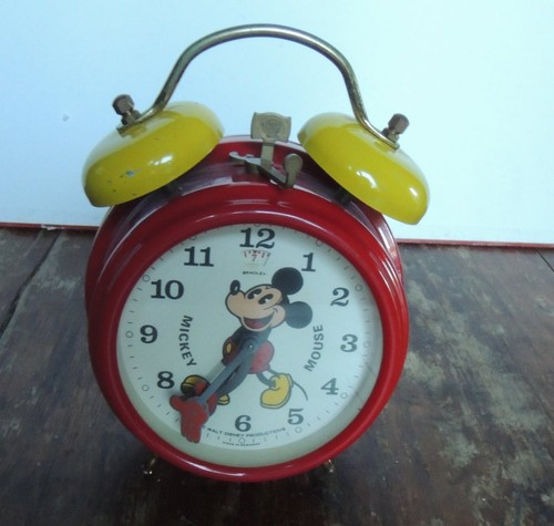 Réveil mécanique mickey - mickey, made