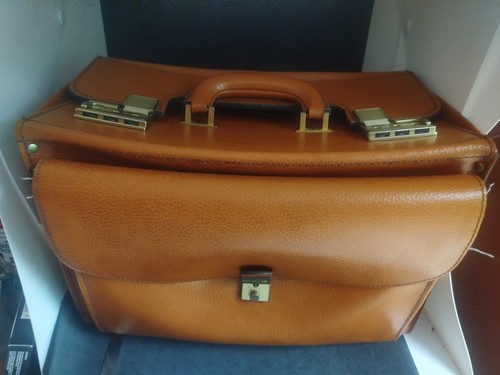 Malette cuir santé boissy - cuir,