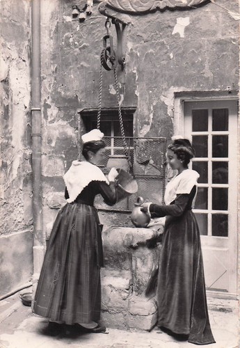 Rouquemauro arlesiennes au - 13,