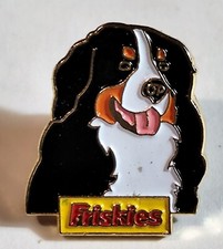 A12  Pin's Pins Pin  épinglette chien Bouvier bernois friskies