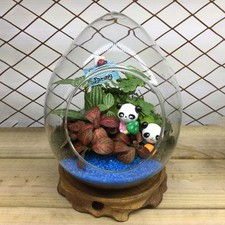 Vase à fleurs en verre