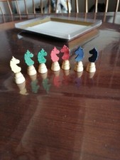 Lot De 7  Petits Chevaux Bois