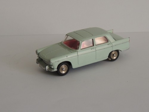 Vrai dinky toys 553 - 553, peugeot