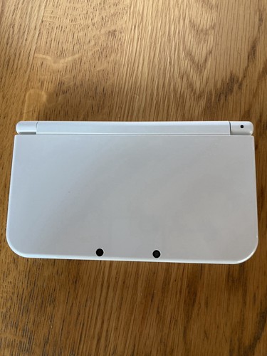 0541 nintendo new 3ds pearl - new,