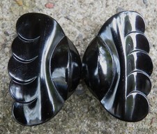 BOUCLE de CEINTURE ART DECO ancienne VERRE moulé opaque brillant  forme PAPILLON