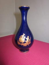 Vase en porcelaine de Limoges bleu cobalt