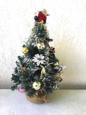 Petit sapin de Noël artificiel décoré