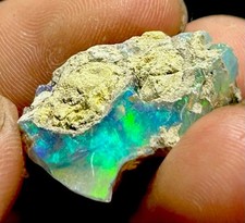 Opale brute de qualité