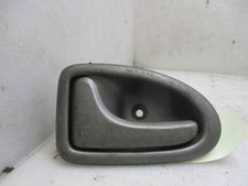 Poignee interieur porte avant