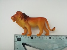 figurine lion Animal sauvage