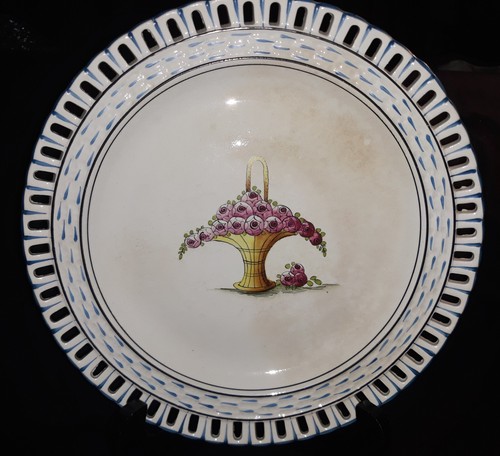 Assiette faïence ajourée - faïence,